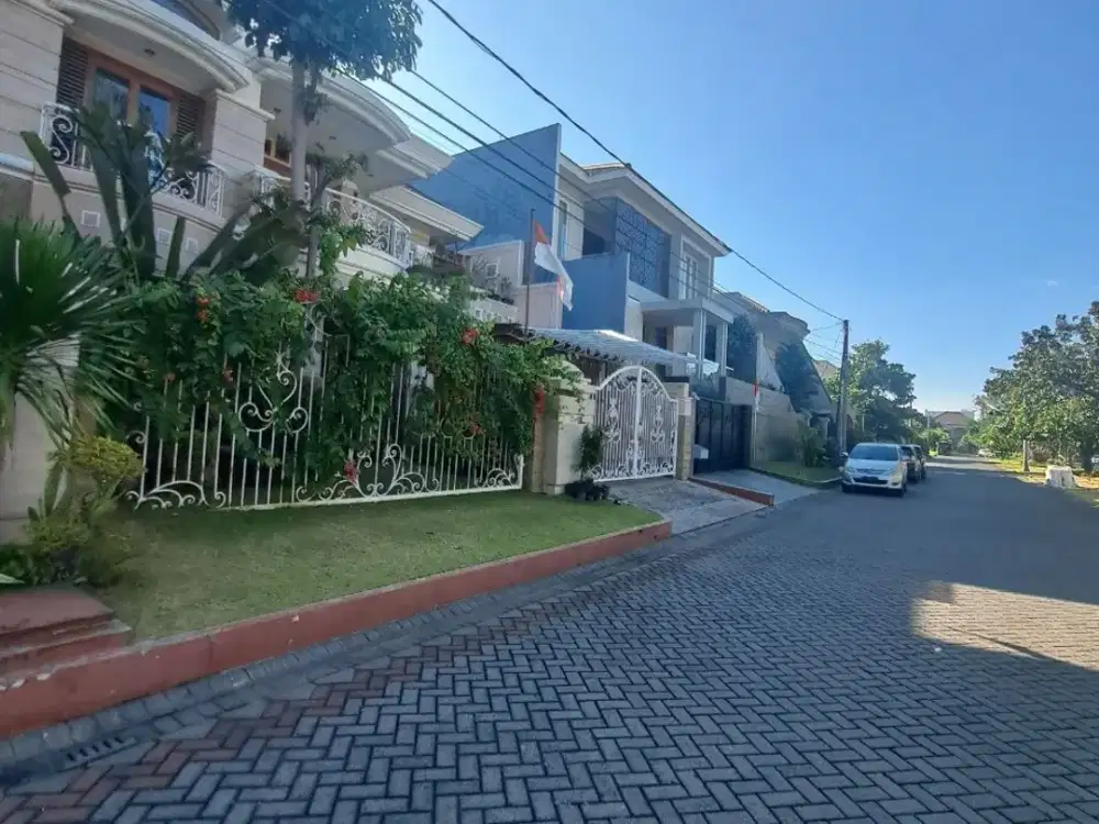 Rumah klasik  Araya Tahap I Siap pakai , Hadap Timur  Pln 7700watt Ac 8unit