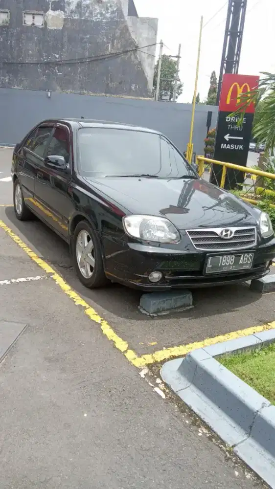 Hyundai Avega 2010 hitam plat L