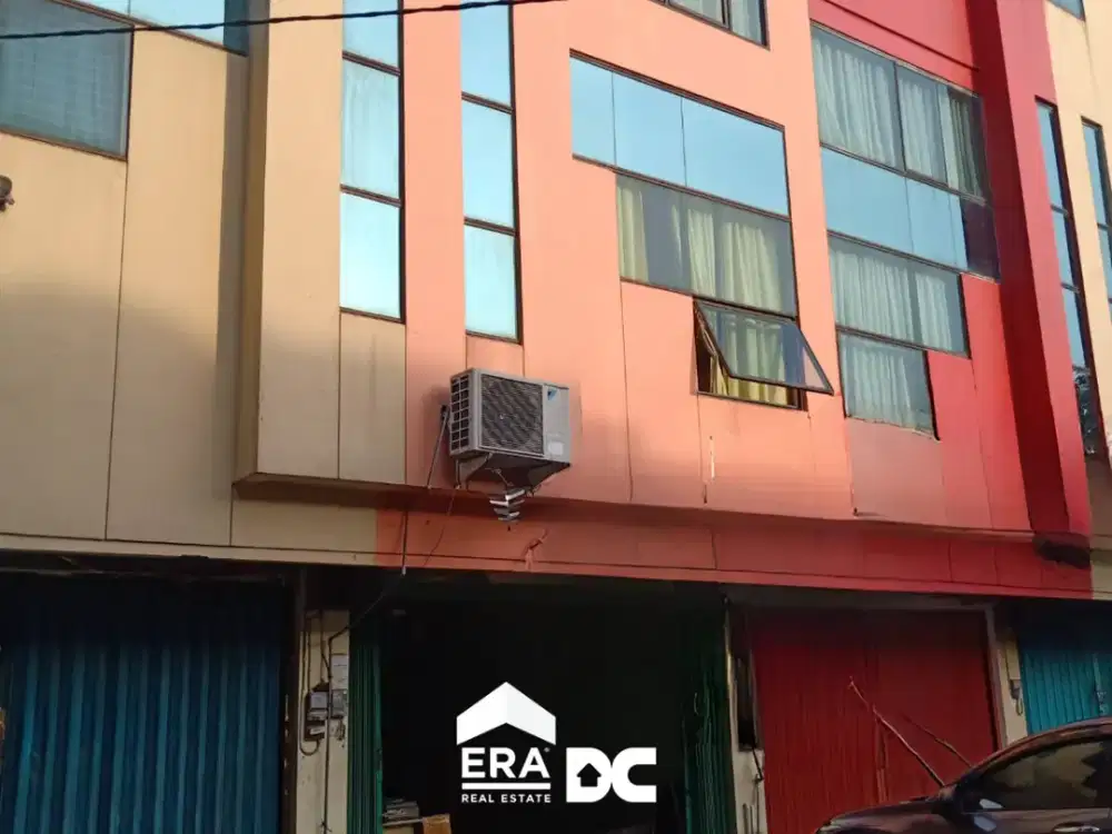 JUAL Ruko Cocok Untuk Expedisi Travel Parkiran Luas di Patimura Semarang