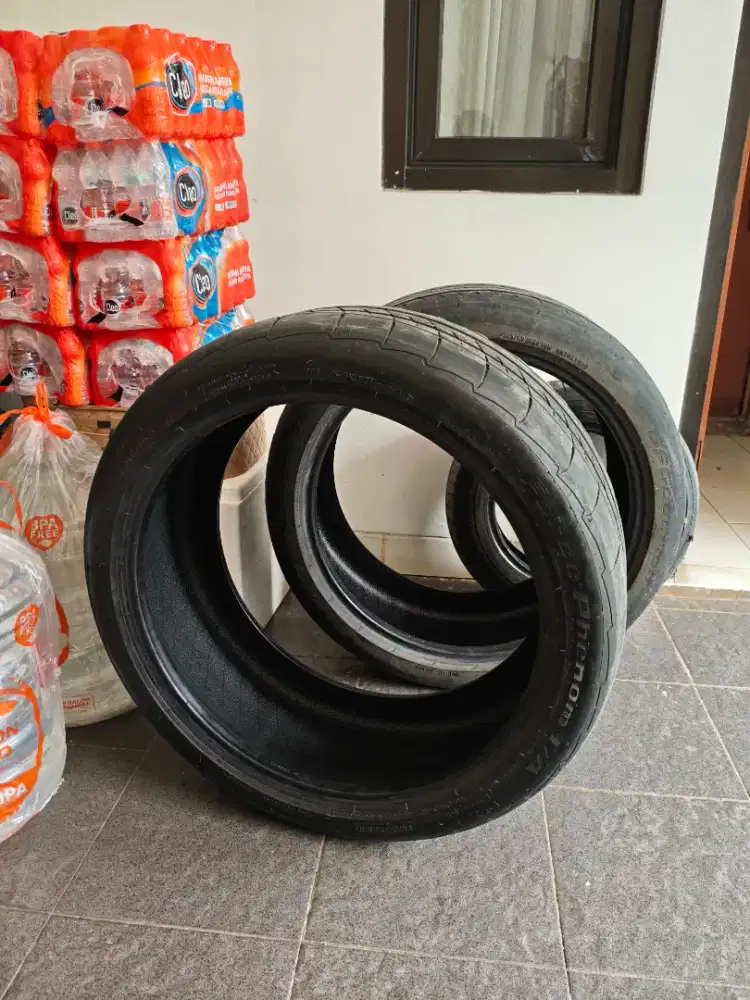 Ban BF Goodrich 245/40 ZR20 99W Extraload