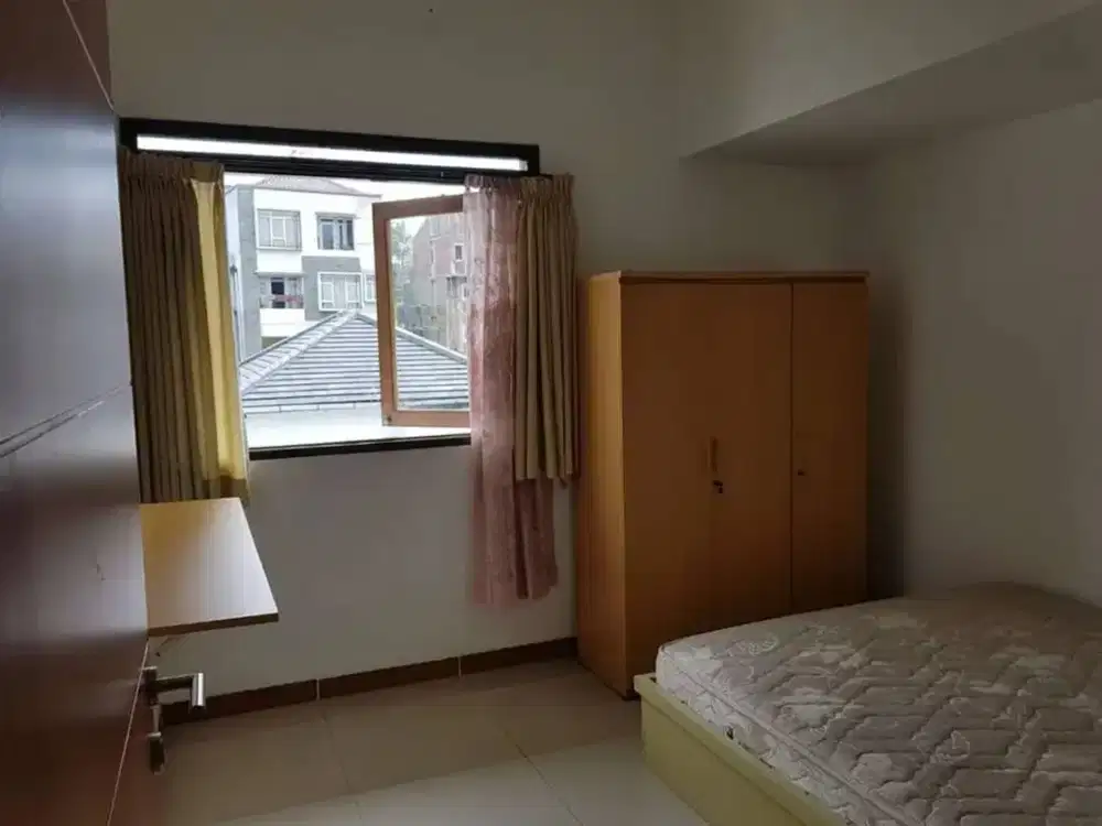 Disewakan rumah di komplek Cipaku Indah SetiabudI