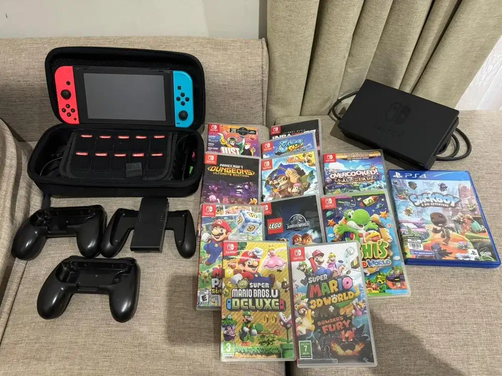 Nintendo switch V2+ 11 kaset ori+ aksesoris