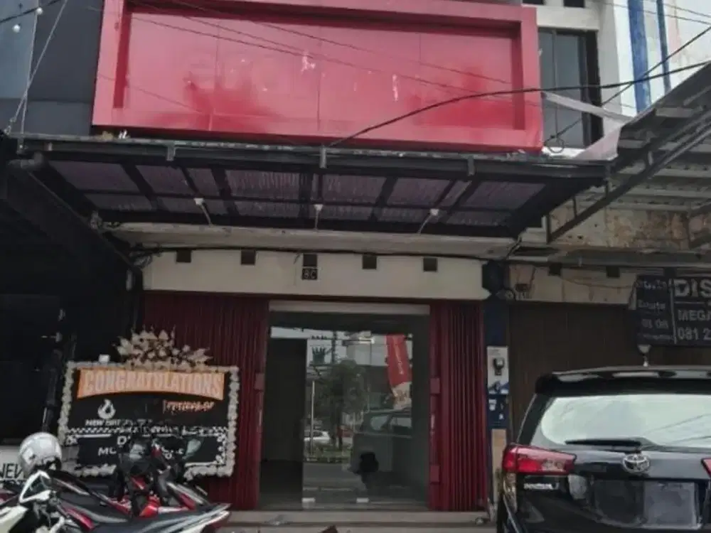 Disewakan Ruko 4 Lantai Lokasi Strategis Solo Baru