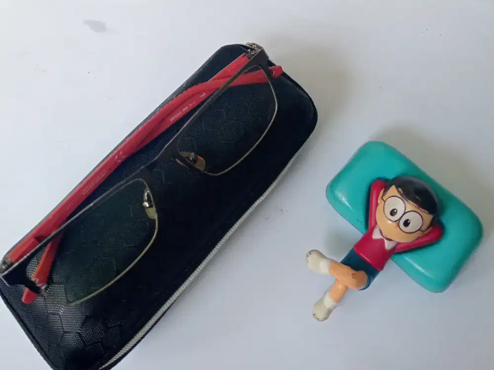 Frame kacamata second brand mulus