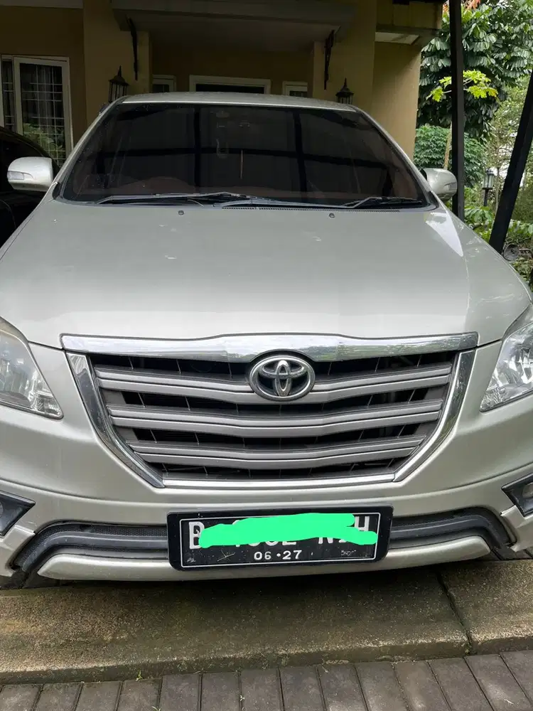 Toyota Kijang Innova 2014 Bensin