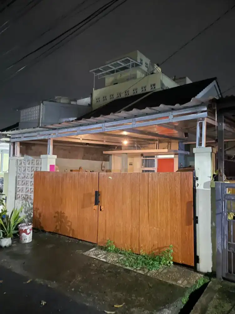 Jual rugi rumah cluster elit Ciwastra dibawah appraisal bank 500 jt an