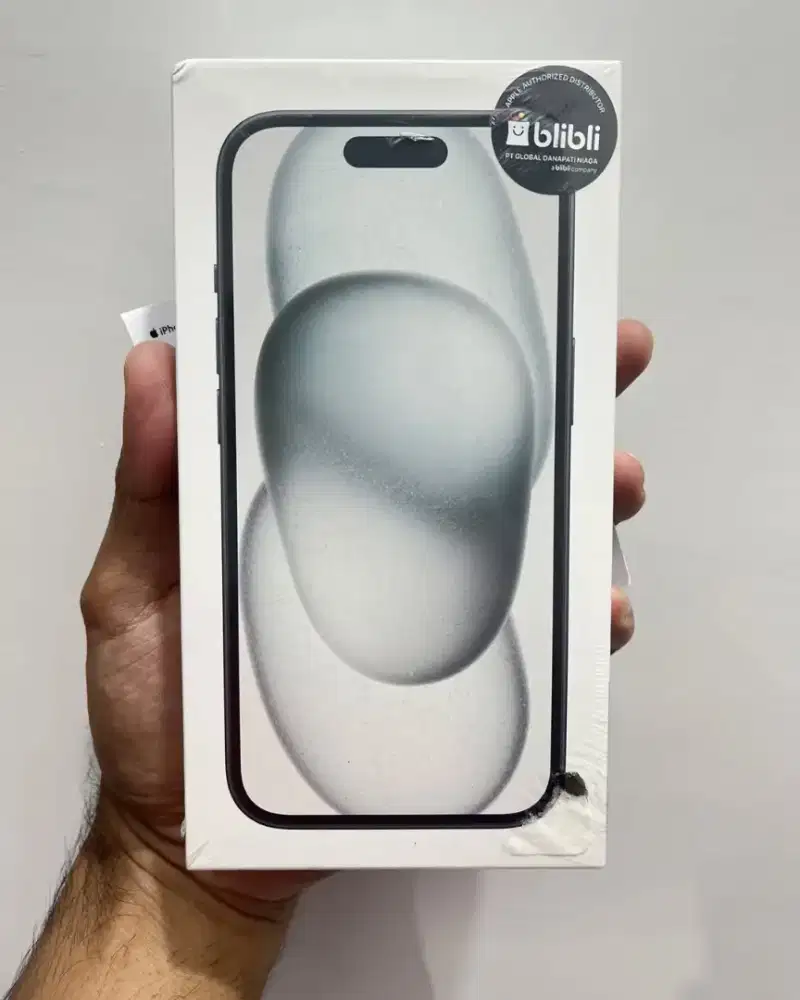 iPhone 15 128, like new.