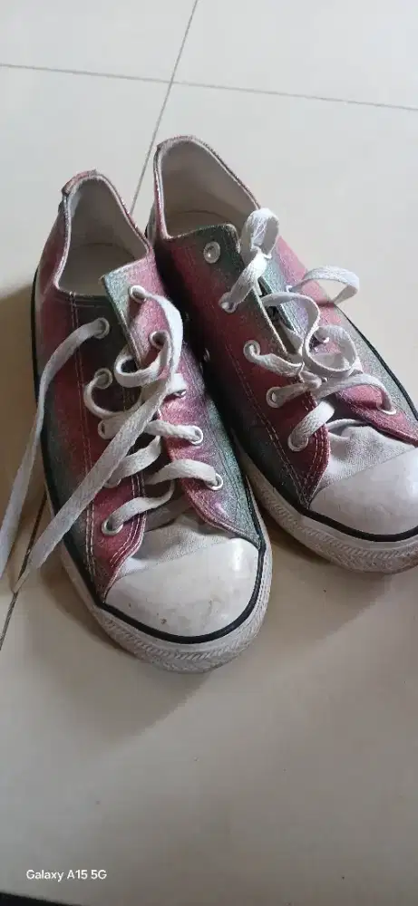 Sepatu converse ori