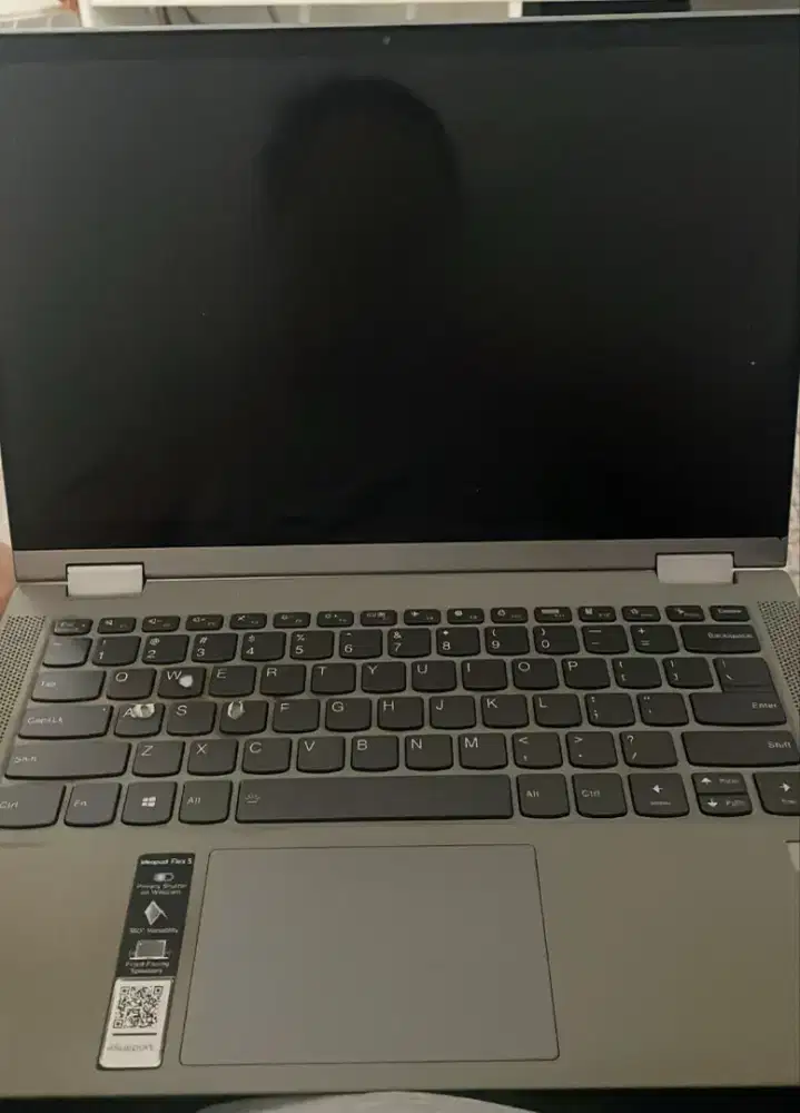 Dijual laptop lenovo ideapad flex 5 rayzen 5 4500U