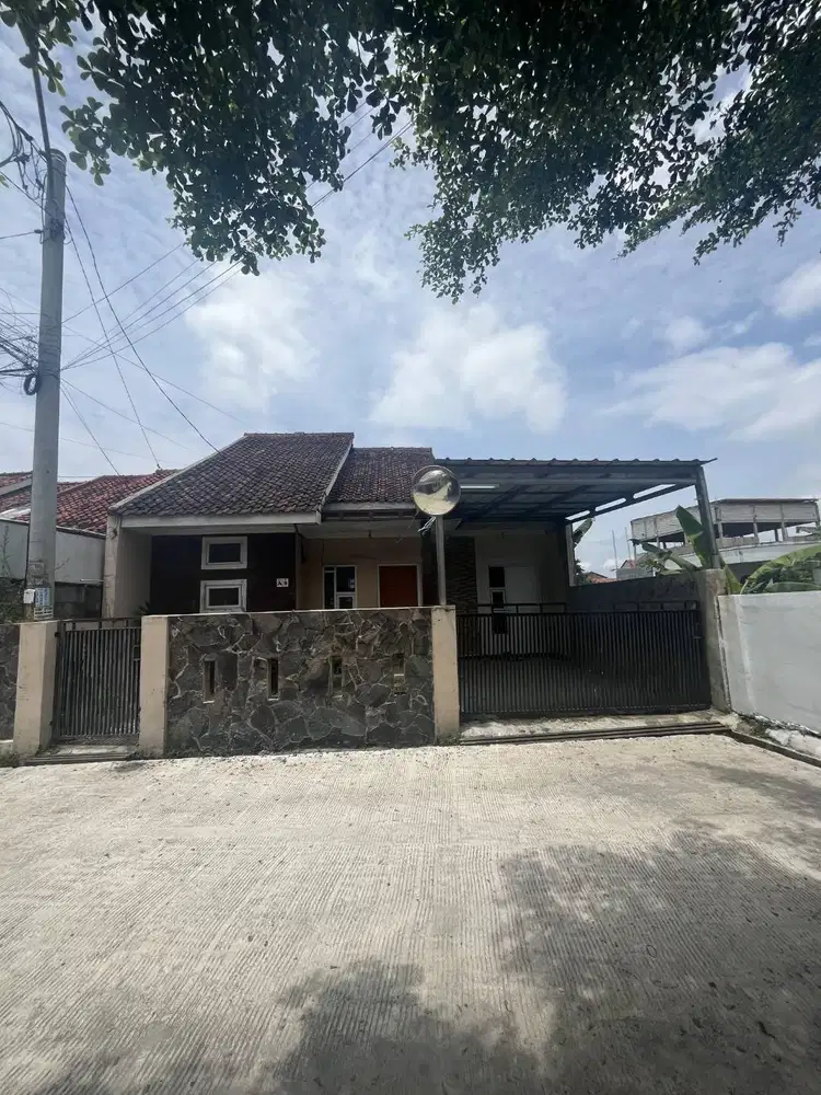 JUAL RUMAH DI HOOK DI DS. SANGKANHURIP, KATAPANG  (Pemilik Langsung)