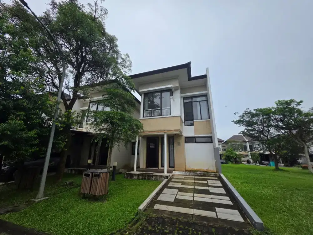 Rumah disewa di BSD Illustria Eminent sangat rapih hanya 50 jt per tahun