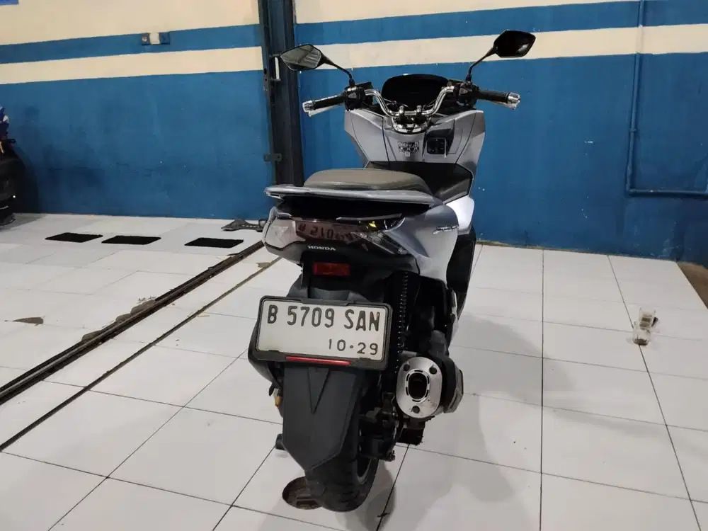 dijual cepat Honda PCX 160cc 2024 full orisinil