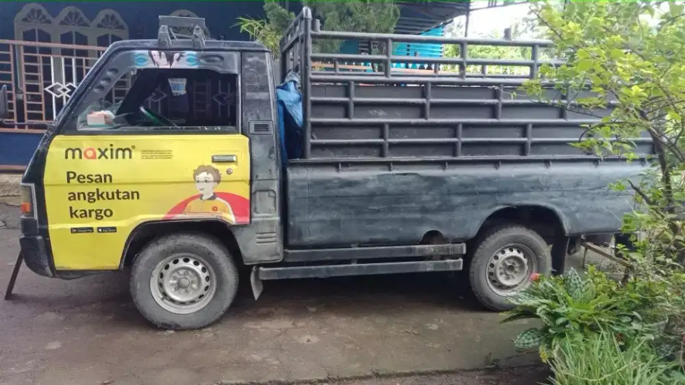 Sewa mobil pick up L300