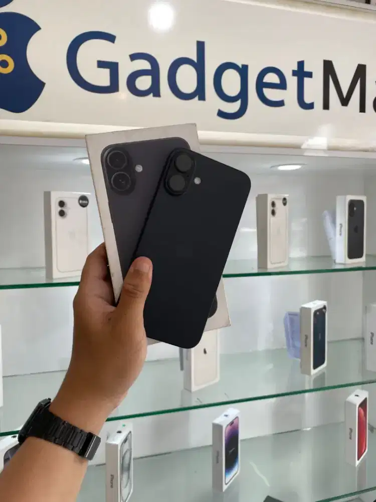 iPhone 16 Basic Black iBox