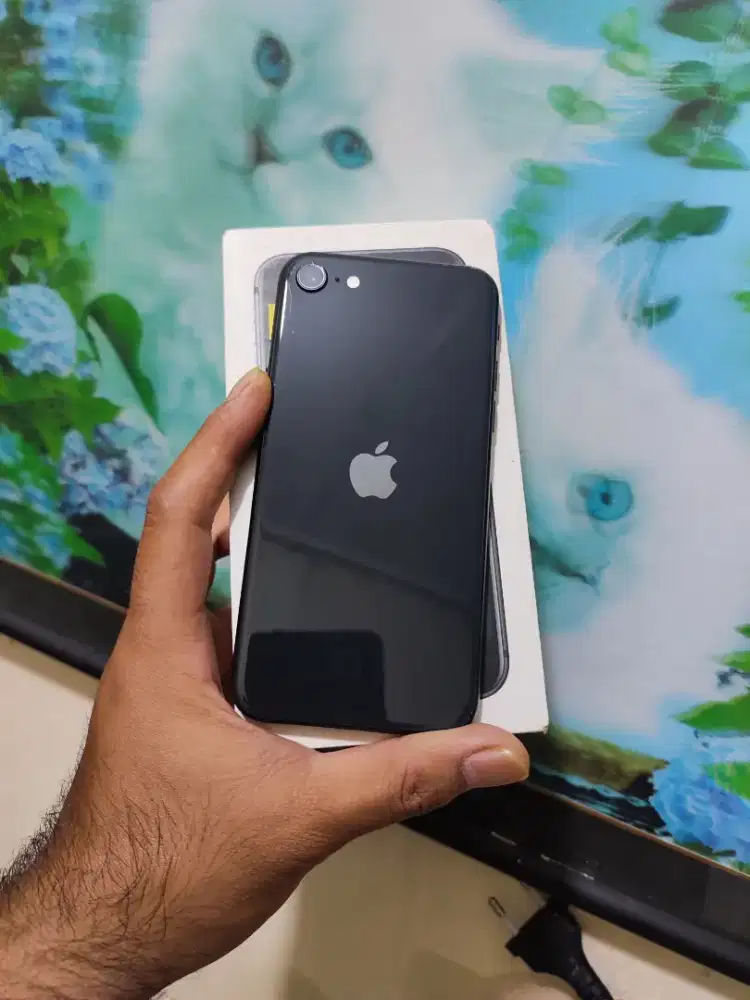 IPHONE SE 2020 128GB IBOX LIKE NEW