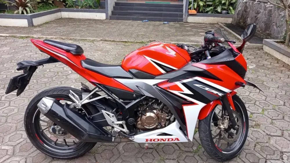 DiJUAL CEPAT CBR 150cc