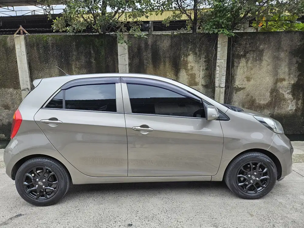 Kia Picanto 2012 Bensin
