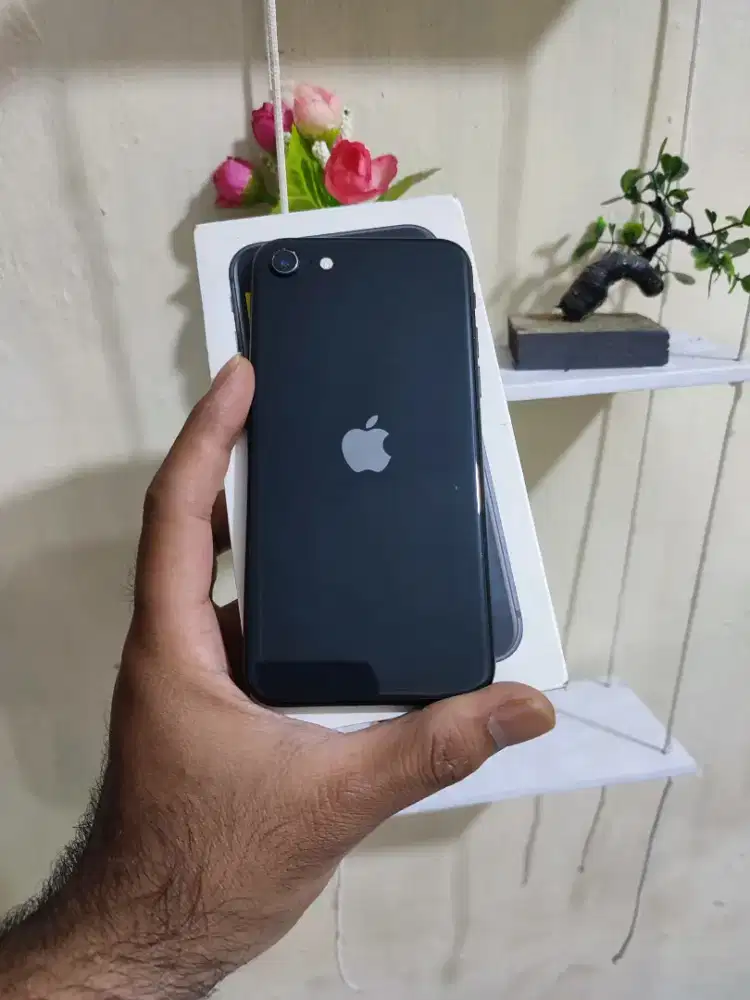 IPHONE SE 2020 128GB IBOX JUAL CEPAT