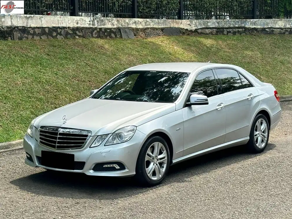 MERCEDES BENZ E250 2010 AVANTGARDE 1.8 AT LOW KM.66RB PAJAK PNJNG