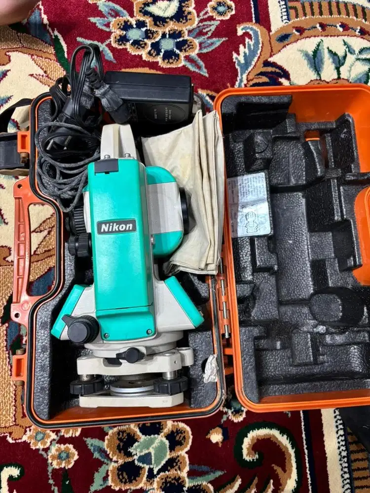 Theodolit Total station DTM-362