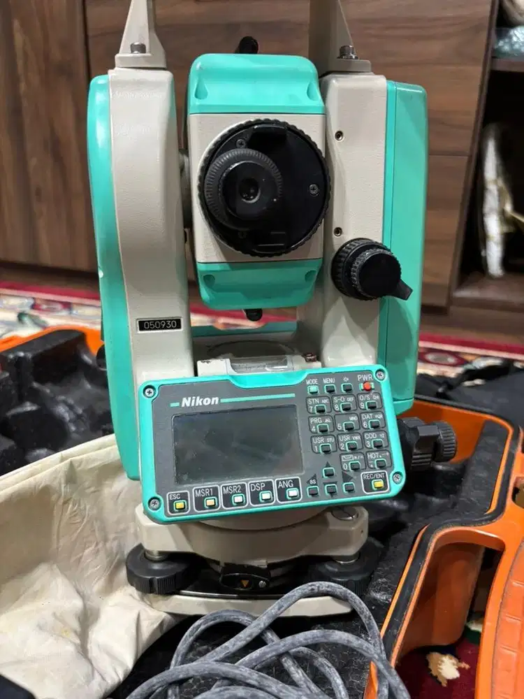 Theodolit Total station DTM-362