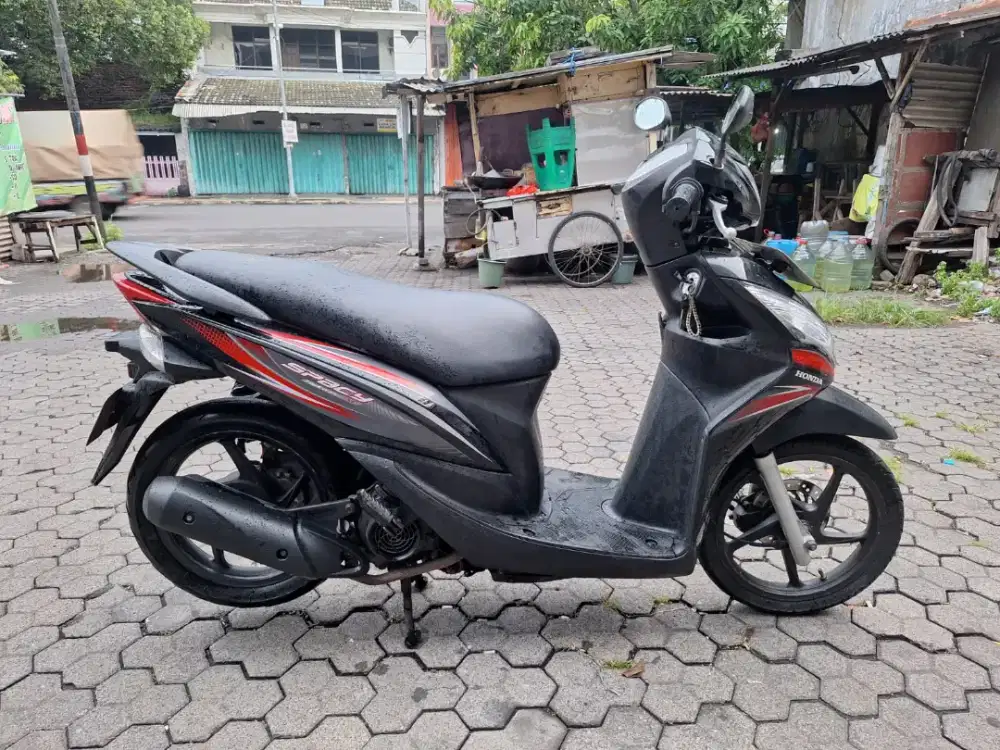 Jual spacy 2011 kondisi sgt bagus samsat manyar