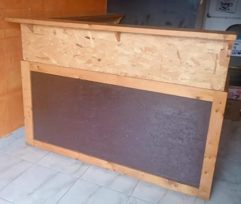 For sale... Meja Bar L