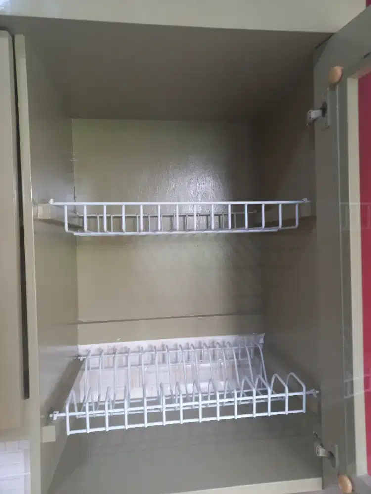 Lemari dapur 3 pintu