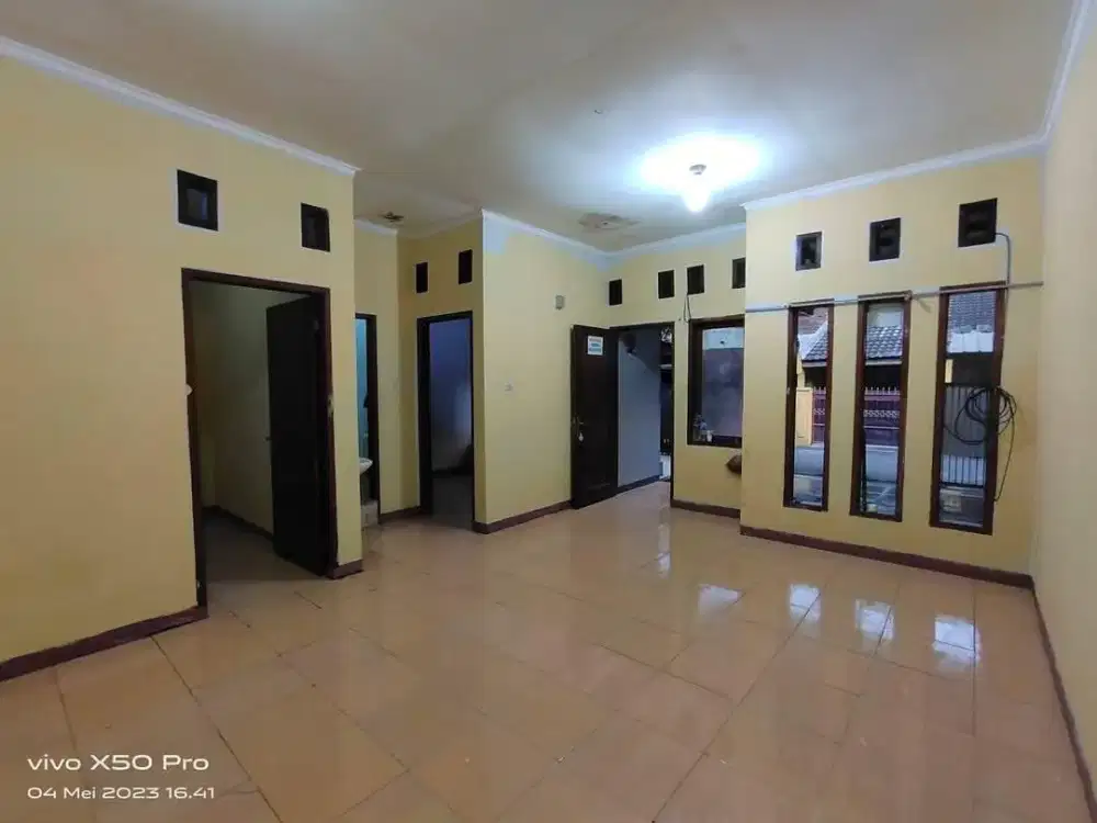 Dijual Cepat Rumah di Komplek Riung Bandung