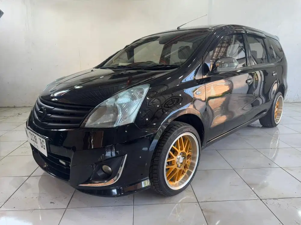 Nissan Grand Livina SV manuaL 2013