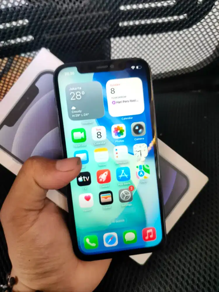 Iphone 12 64 gb beacukai setara ibox