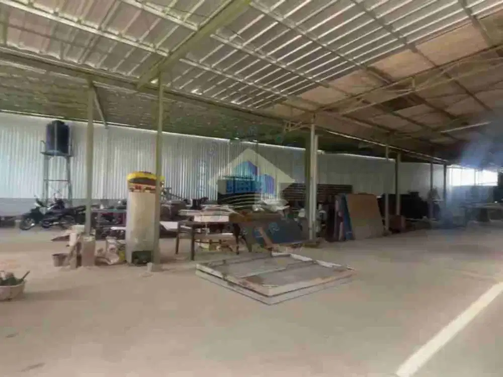 Disewakan Gudang di jl Tapos
Tigaraksa Tangerang, Banten