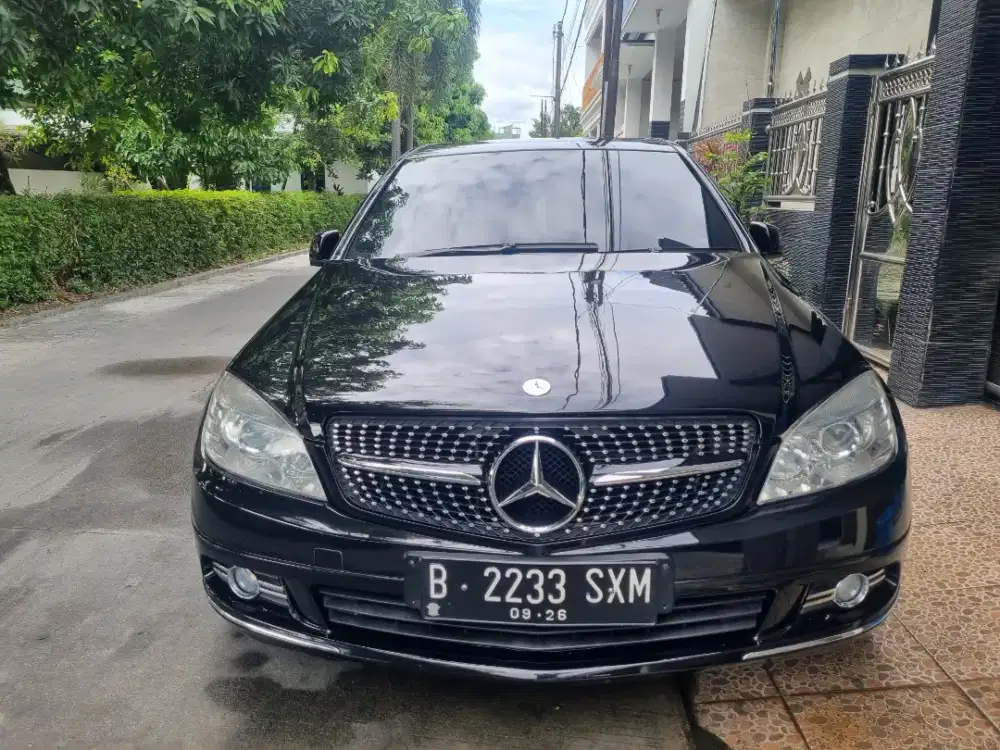 Mercedes Benz C200 CGI 2011