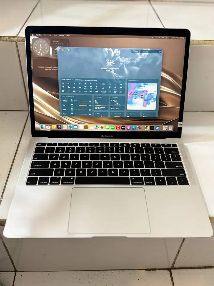 MacBook Air 2019 i5 [16/256GB]