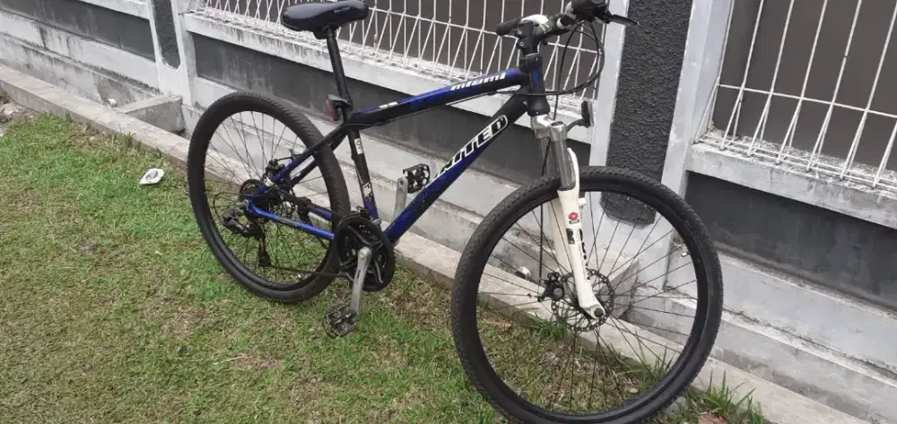 SEPEDA GOWES MERK UNITED' UKURAN 26 ( SIAP PAKAI )