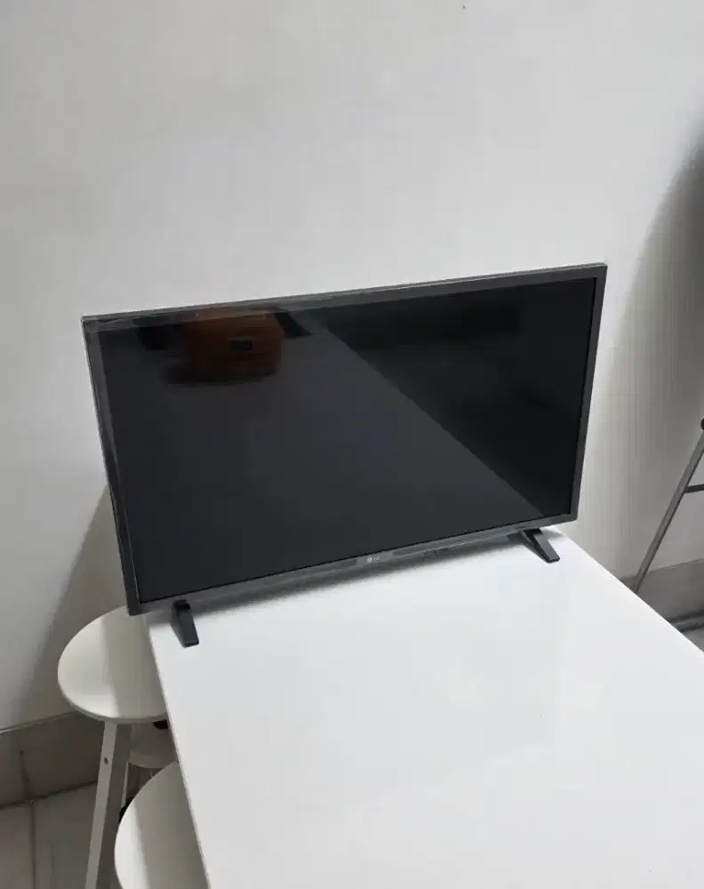 LG TV 32 inch - Barang Baru