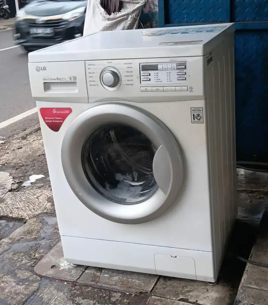 Mesin Cuci LG Front Loading 8kg mulus