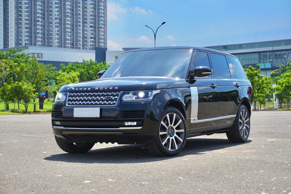 Land Rover
Range Rover Vogue LWB
Autobiography 2017/2018