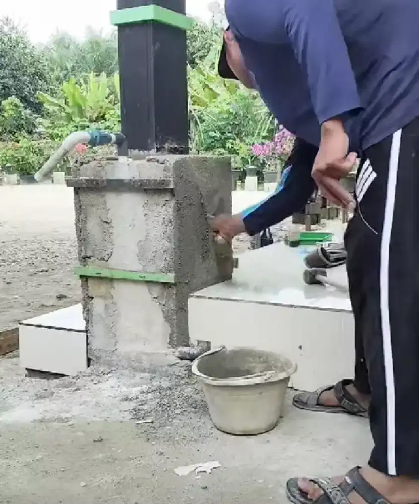 Tukang bangunan cari kerja