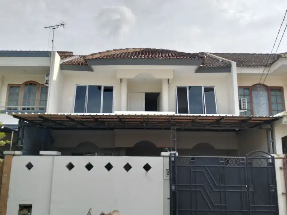 Dijual Rumah 2 lantai sedang renovasi dan bebas banjir di Daan Mogot Baru