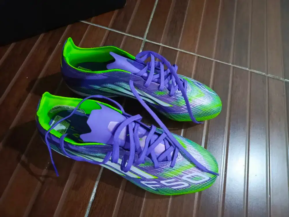 Jual sepatu bola F50 Pro FG size 42 2/3 warna purple lemoned