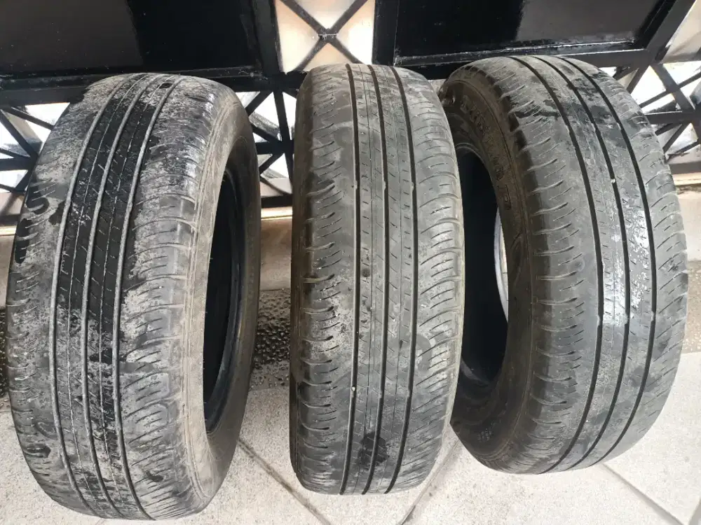 Ban bekas avanza Dunlop tebal 3 pcs