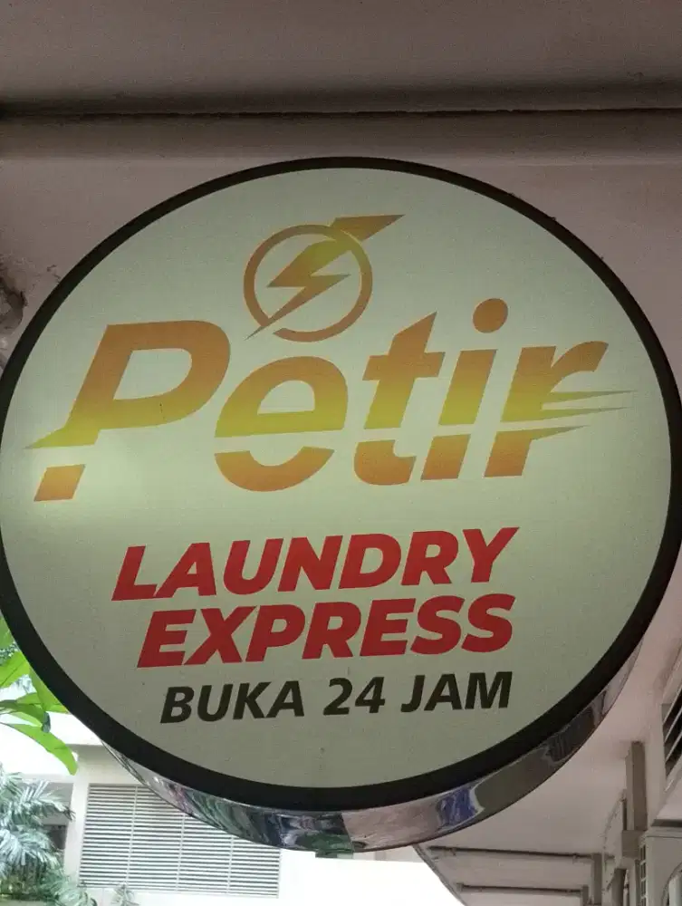 Di butuh kan kariyawan laundry wanita