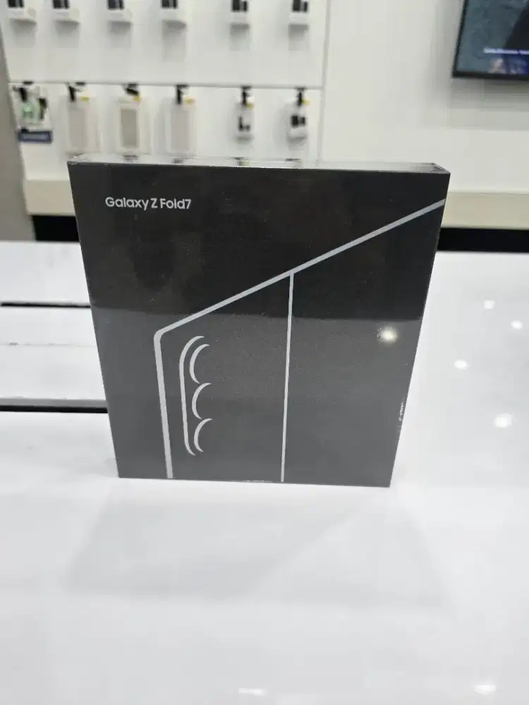 Samsung Z fold 7 (new)