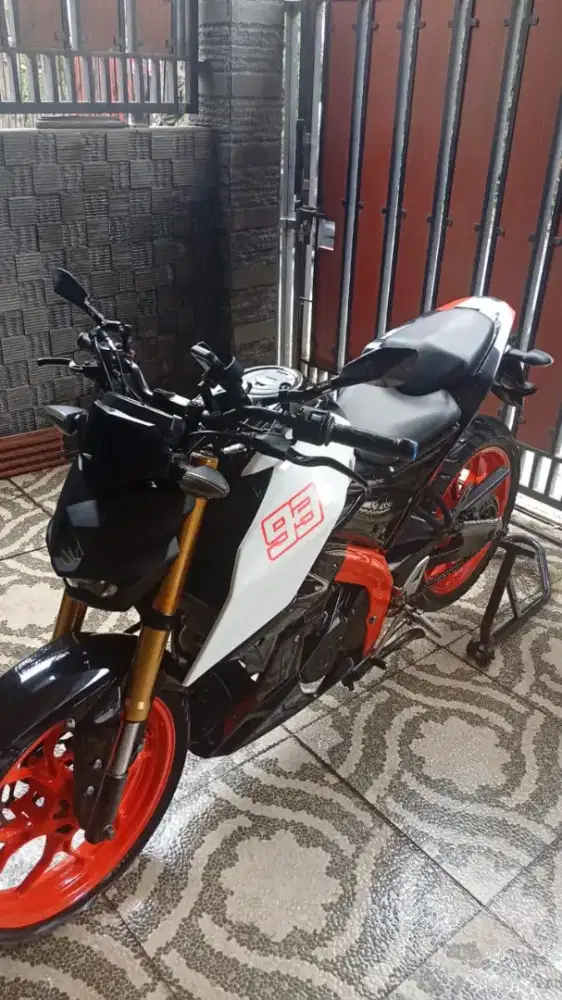 Yama xabre 150 warna hitam