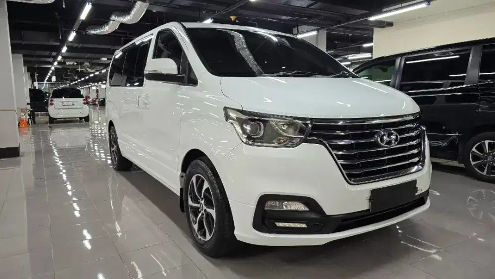 HYUNDAI H-1 ROYALE DIESEL CRDI 2018