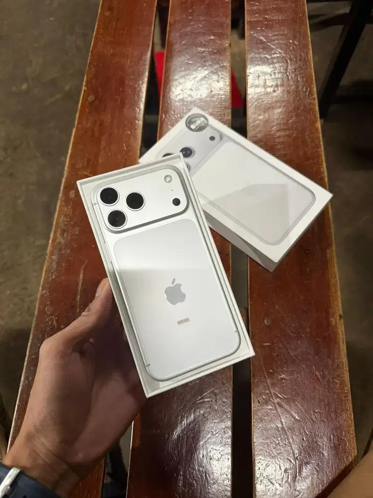 IPHONE 17 promax 256 silver ibox