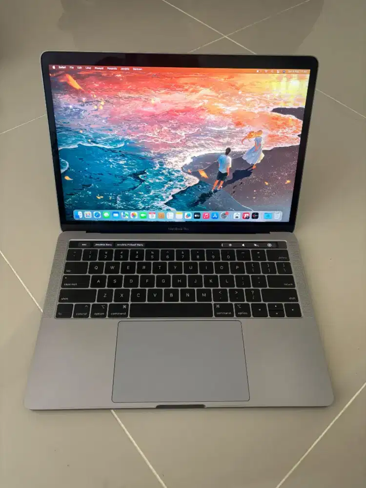 WTS! MacBook Pro 2019 13 i7 16/512Gb Like New