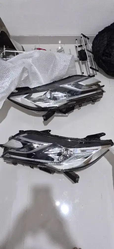 Headlamp all new pajero 2019