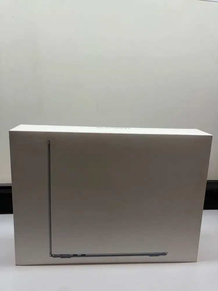 Macbook Air 2025 M4 - BARU FULL UNIT